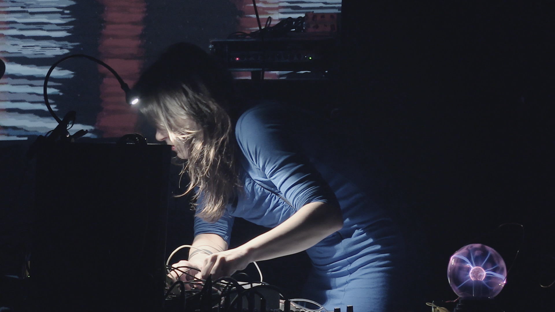 ELECTR°CUTE_filmstill by Beate Kunath