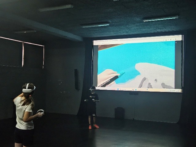 VR